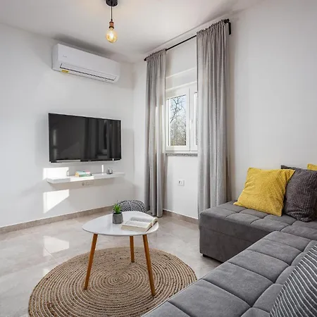 Stunning In With Wifi Labin (Istria)