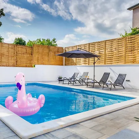 Stunning In With Wifi *